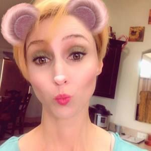 Meet your Posher, Stacy